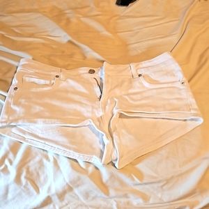 HM DIVIDED WHITE JEAN SHORT - NEVER WORN OR WASHED